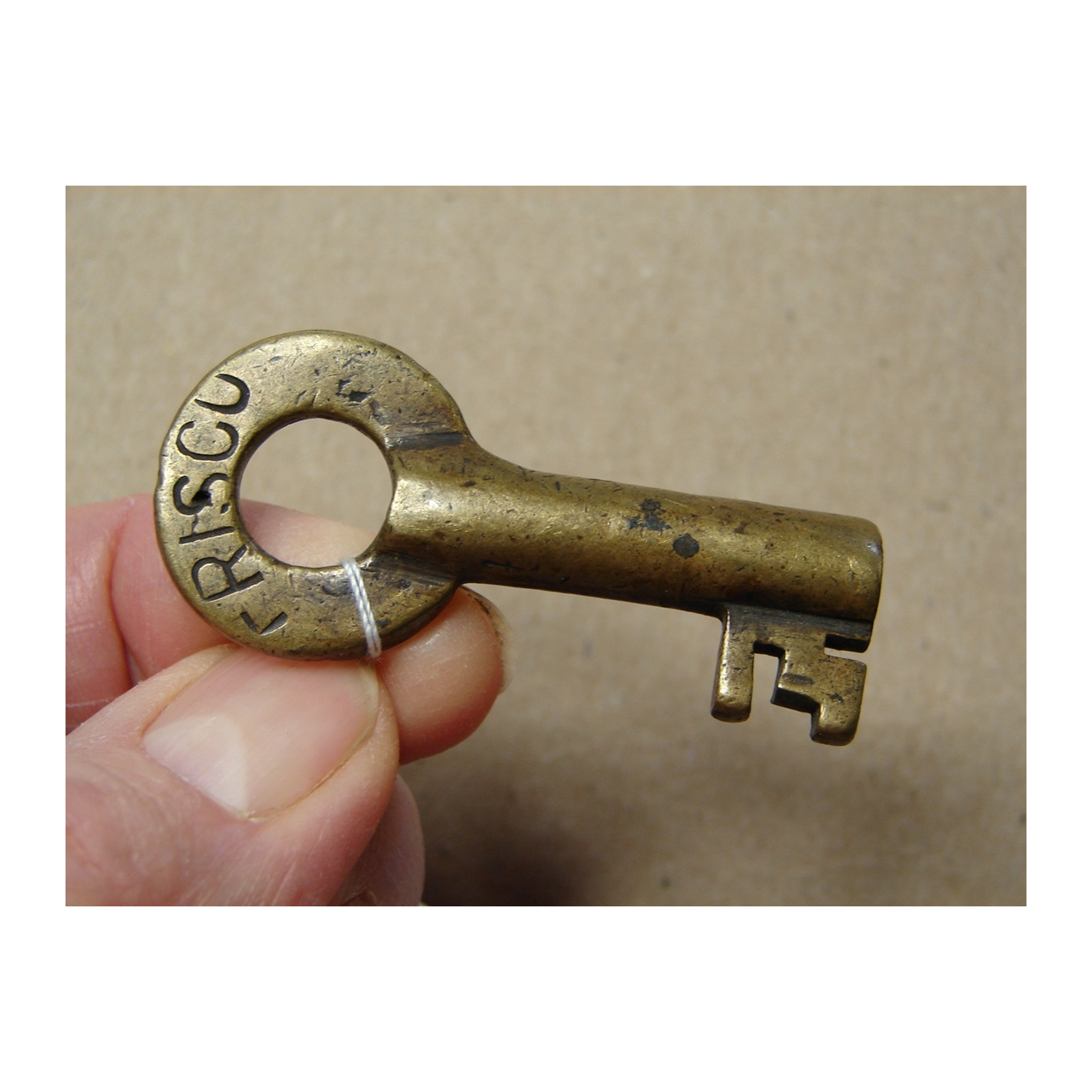 St Louis – San Francisco No hallmark Brass Car Key FRISCO
