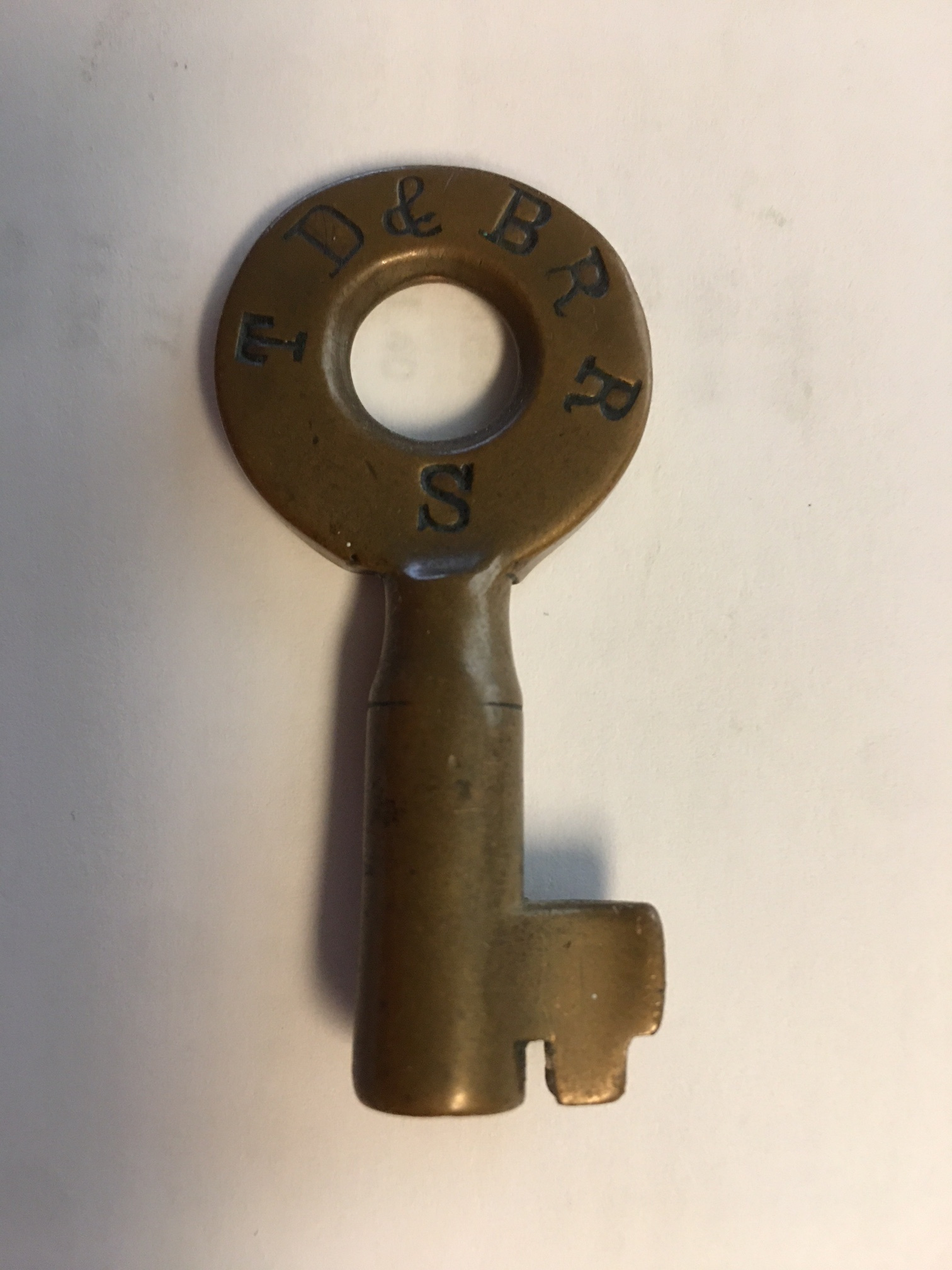Toledo Delphos & Burlington RR No hallmark Brass Switch Key TD&BRR