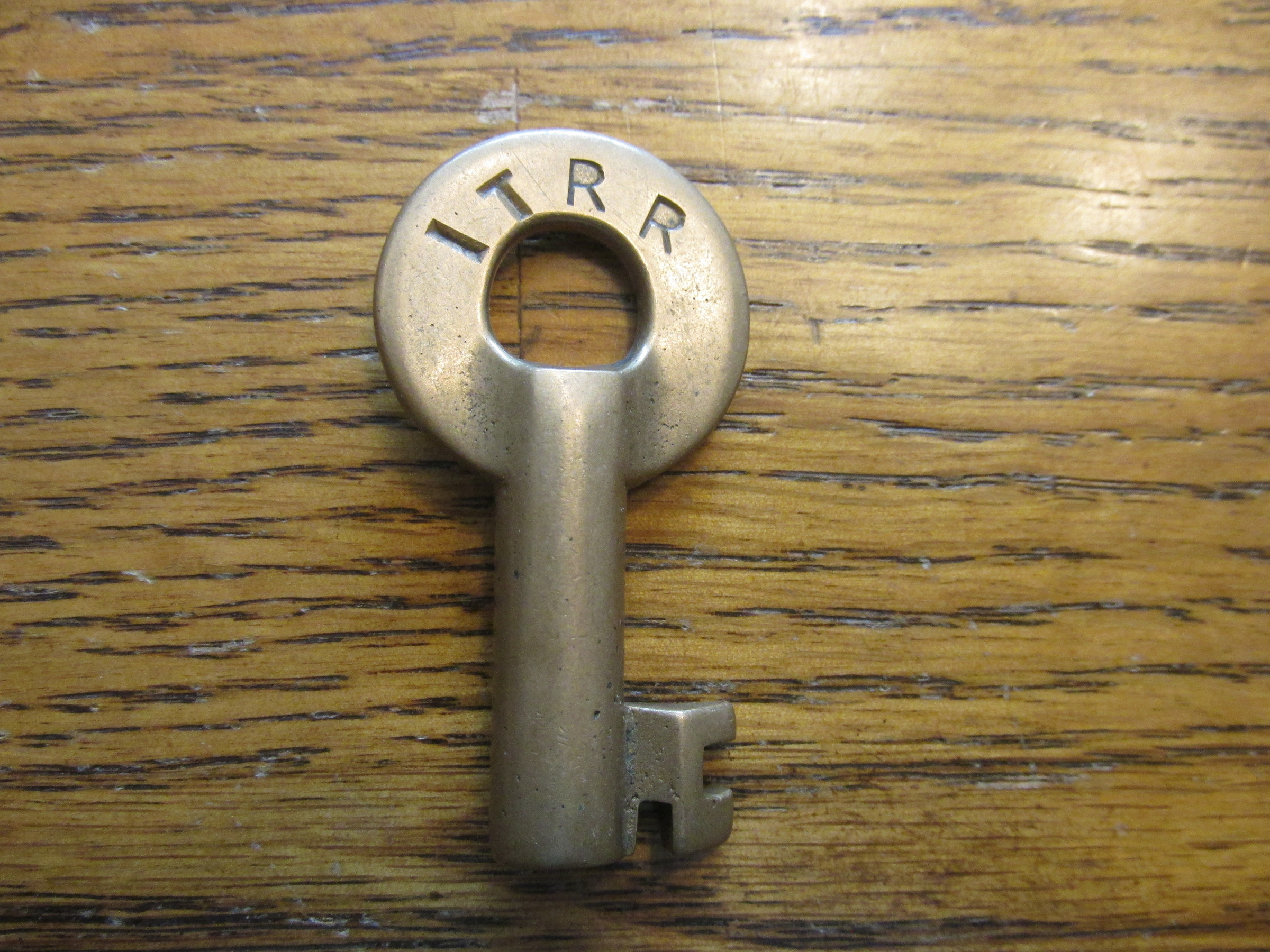 Illinois Terminal Handlan Brass Car Key ITRR