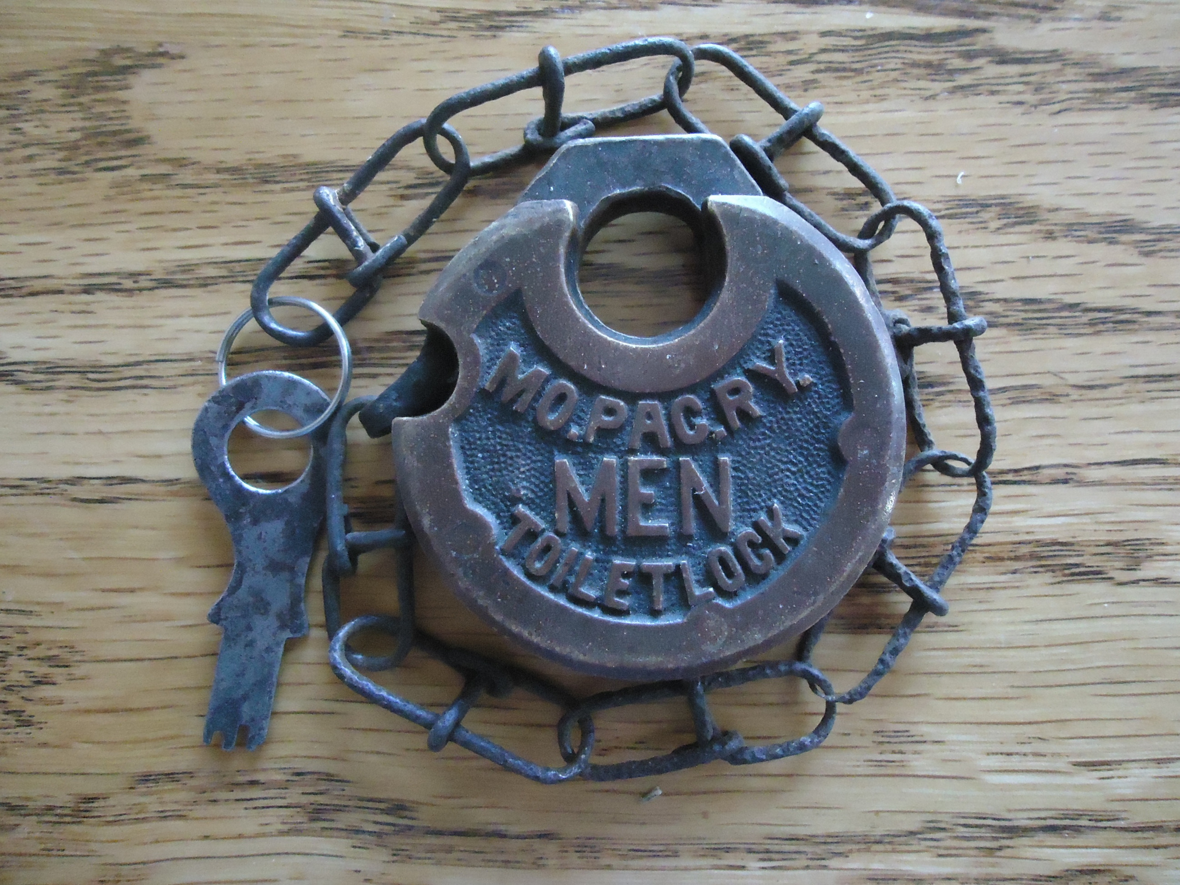 Missouri Pacific Slaymaker (straight) – Slaymaker Lock Co. Brass MOPAC