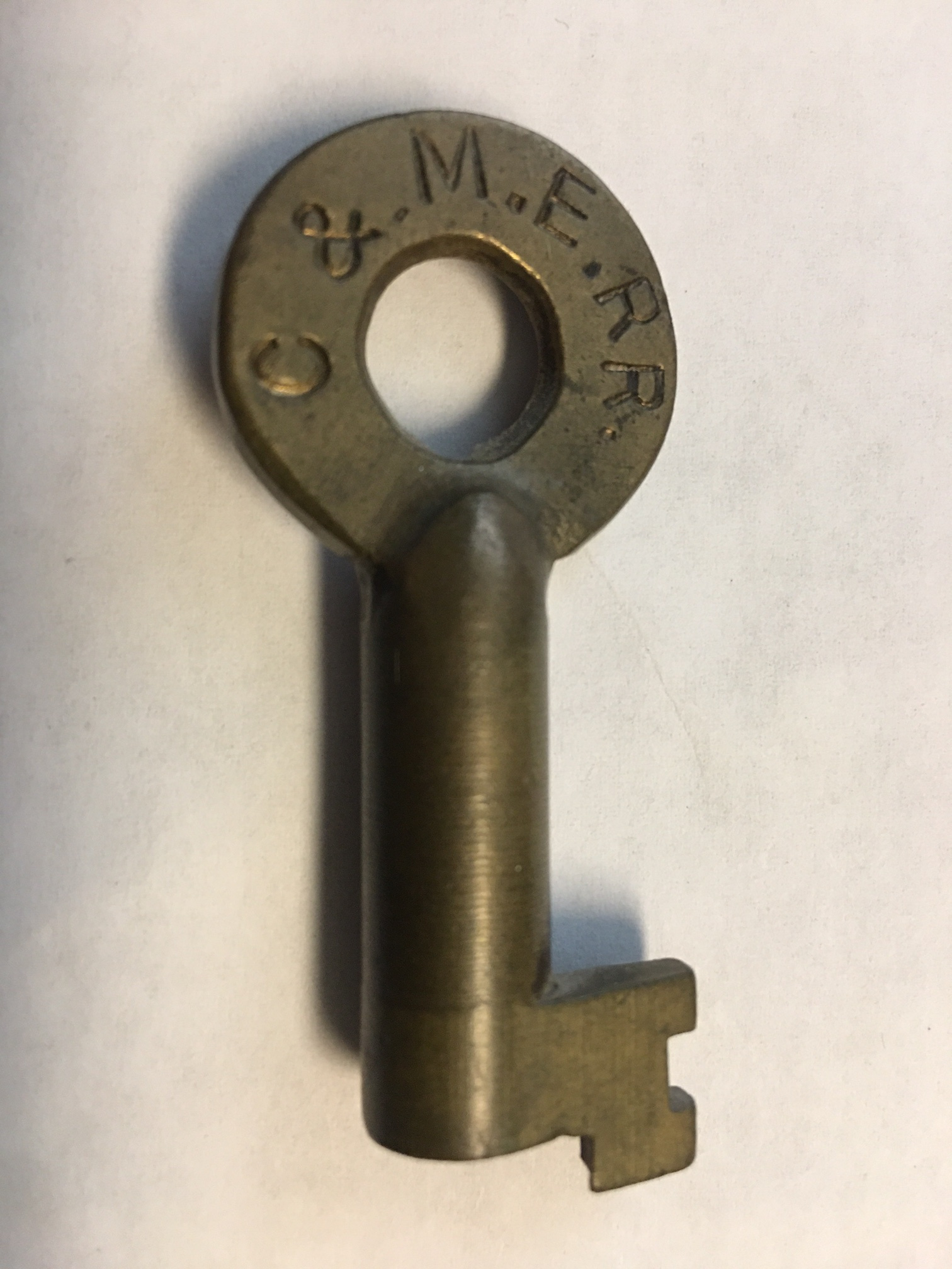 Chicago & Milwaukee Electric RR Adams & Westlake (oval) Brass Switch Key C&MERR