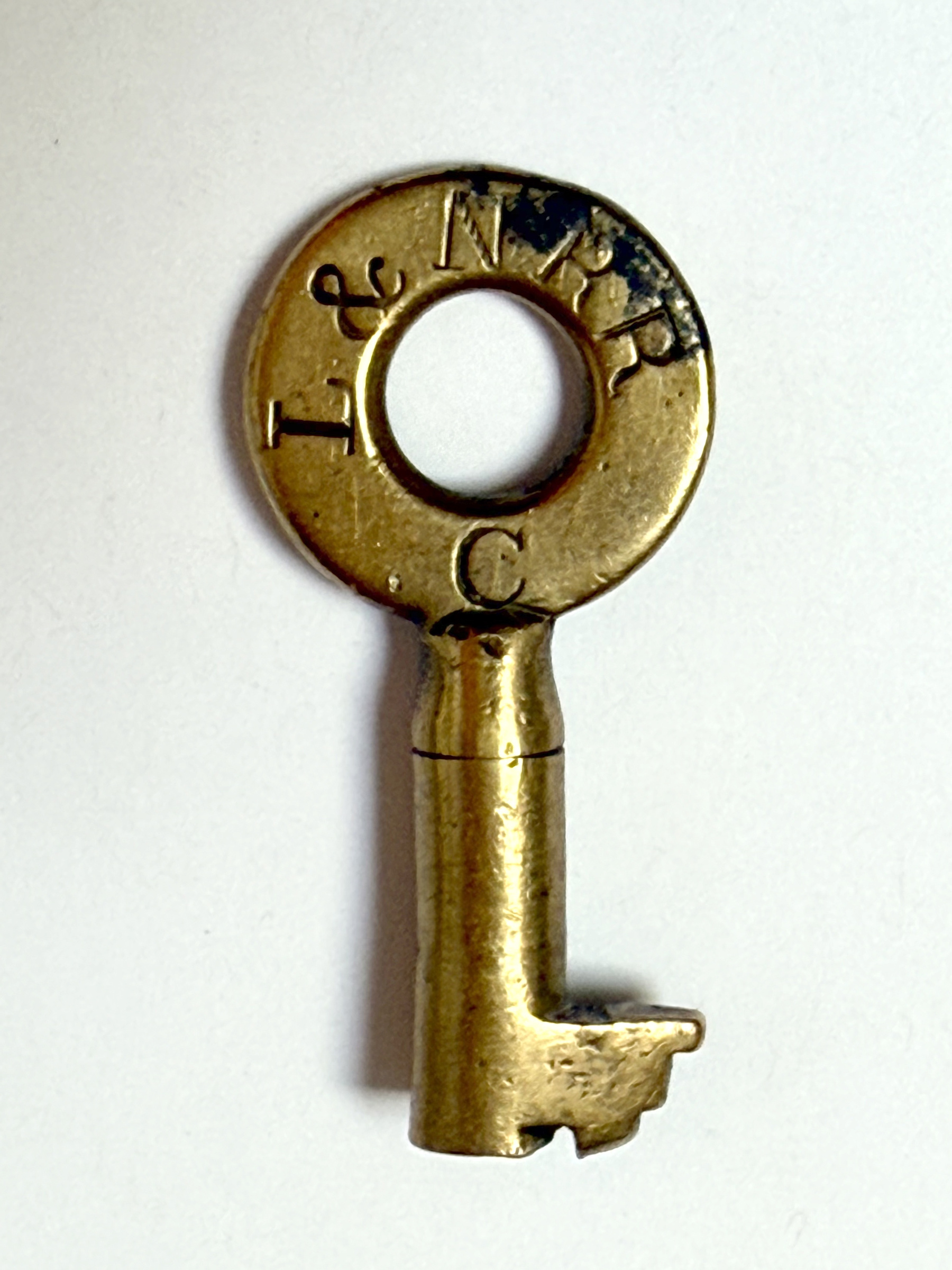 Louisville and Nashville Railroad Geo. B. Bahr & Co. Brass Car Key L&NRR