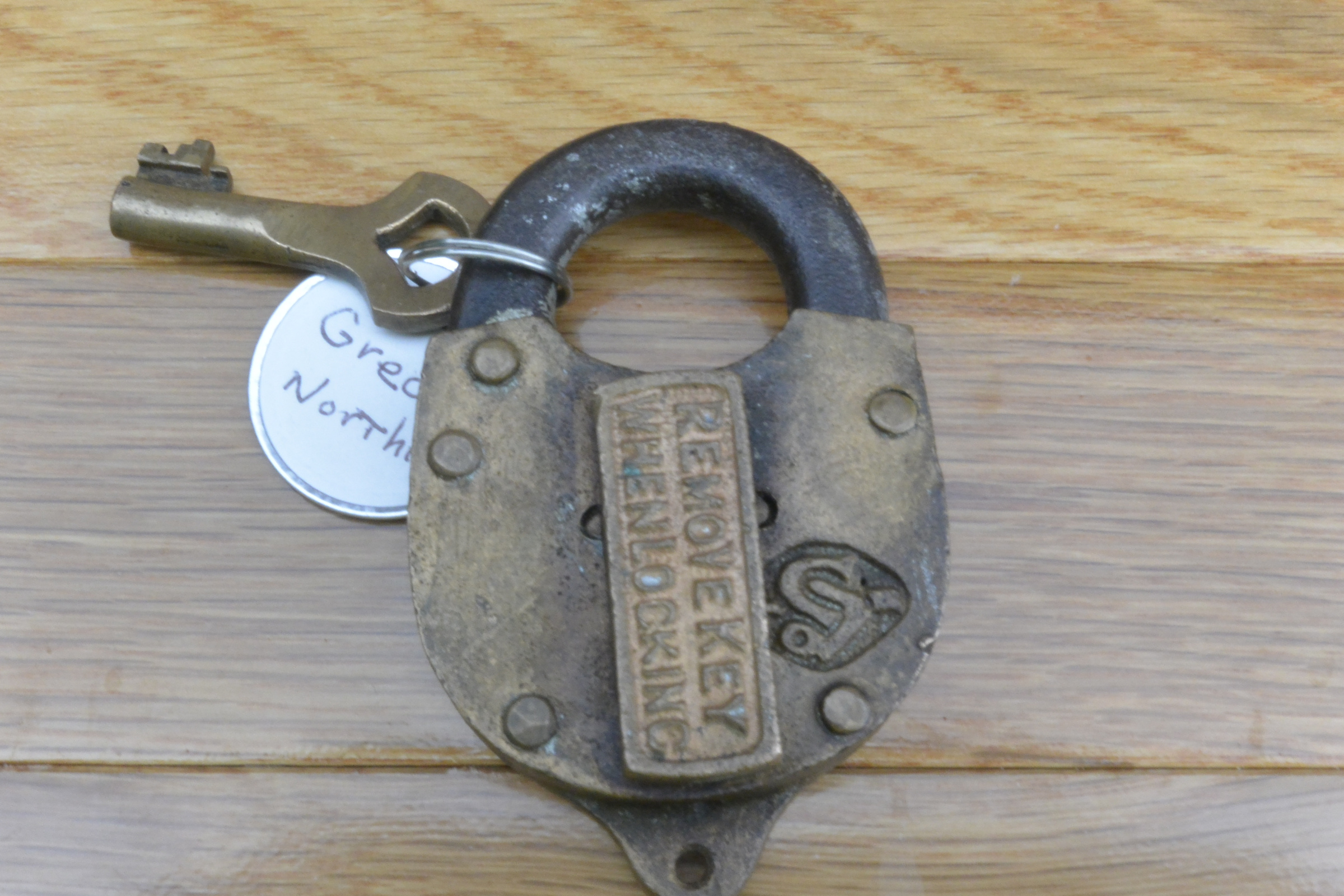 Great Northern RY Slaymaker (oval) – Slaymaker Lock Mfg. Co. Brass Signal GNRY