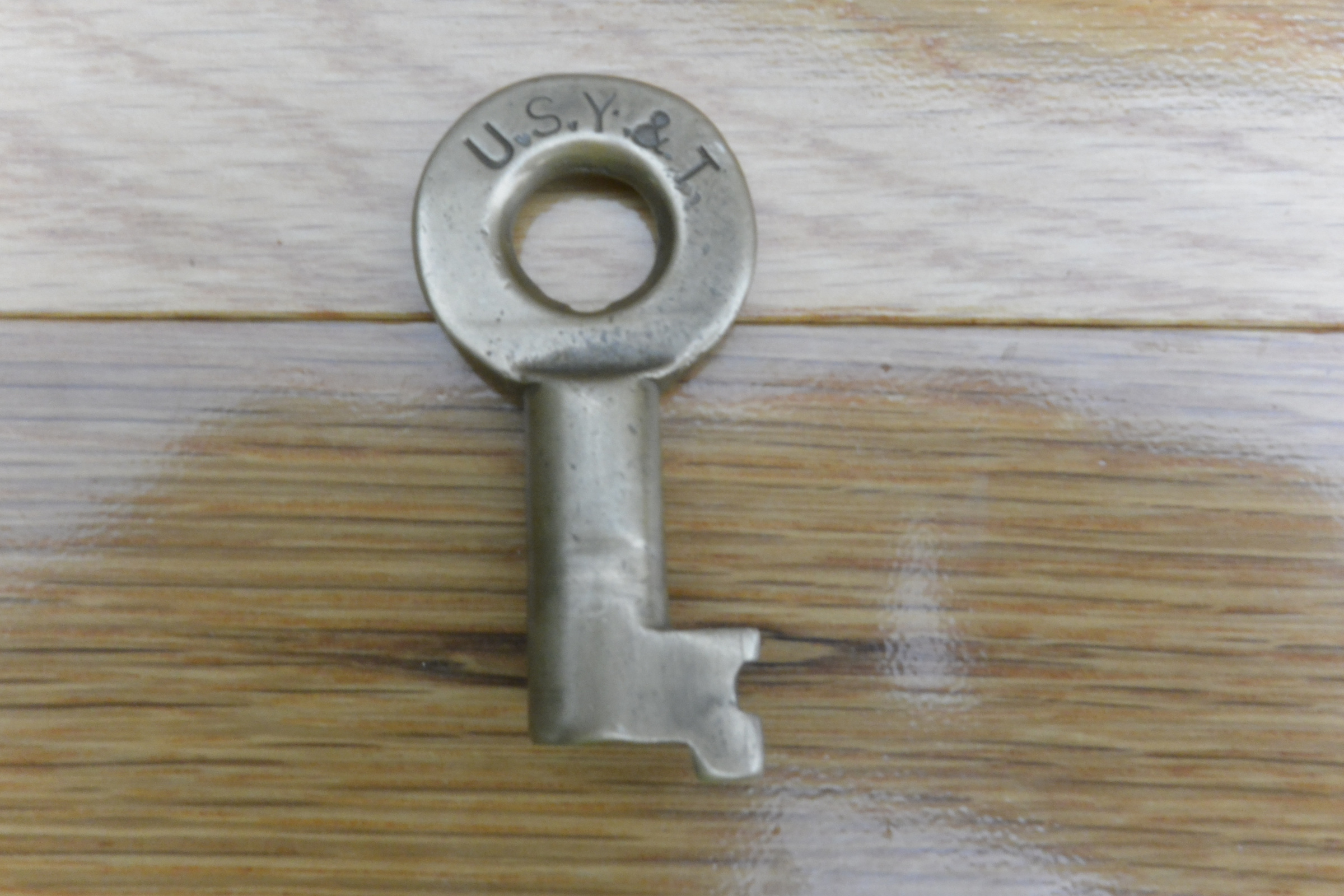 Union Stockyards & Transit Adlake (straight) Brass Switch Key USY&T