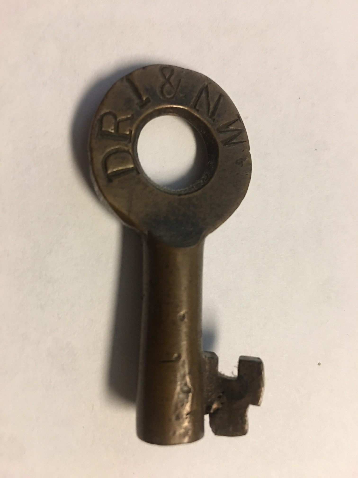Davenport Rock Island & Northwestern RR No hallmark Brass Switch Key DRI&NW