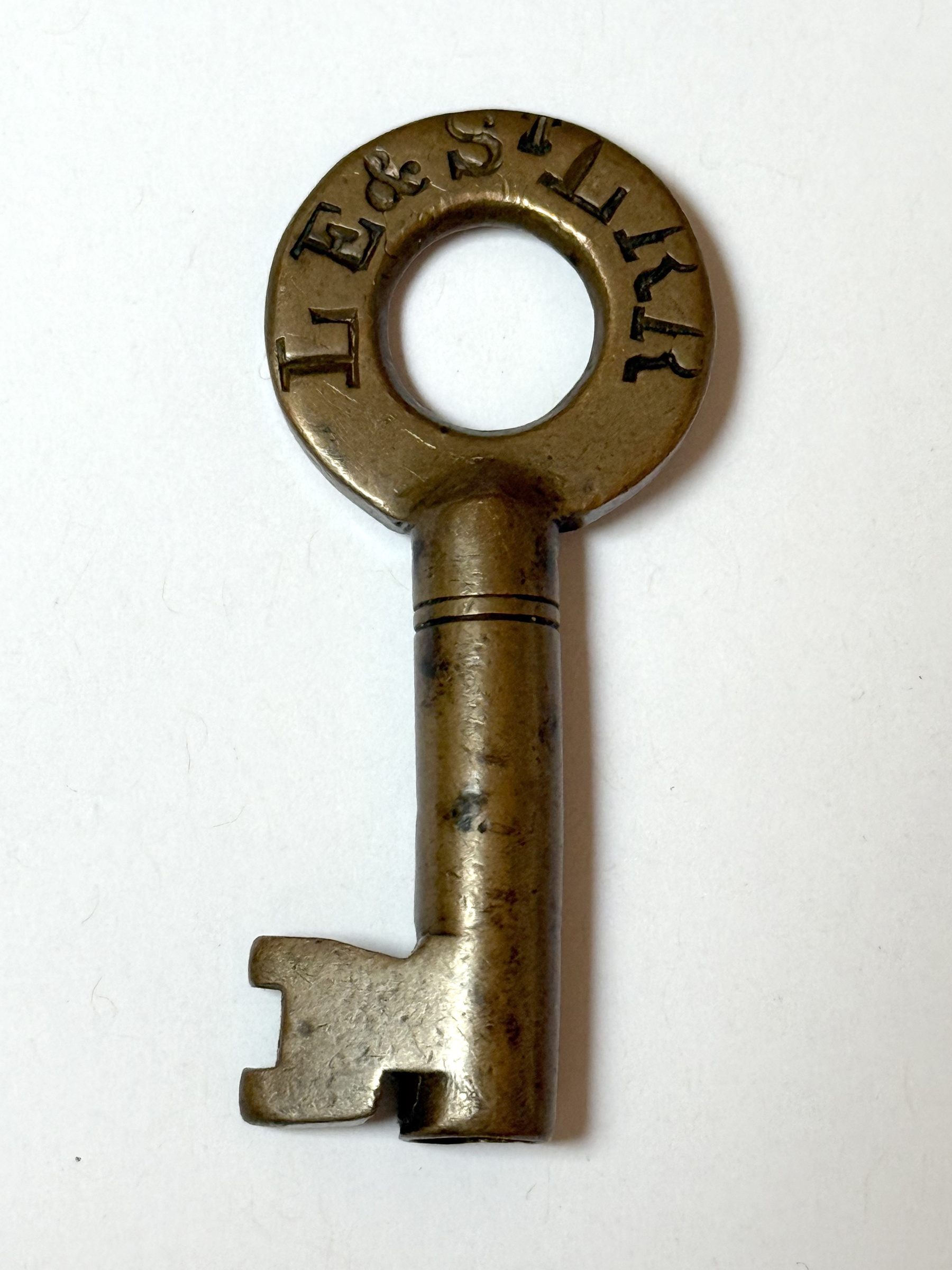 Louisville, Evansville and St. Louis Railroad No hallmark Brass Switch Key LE&STLRR