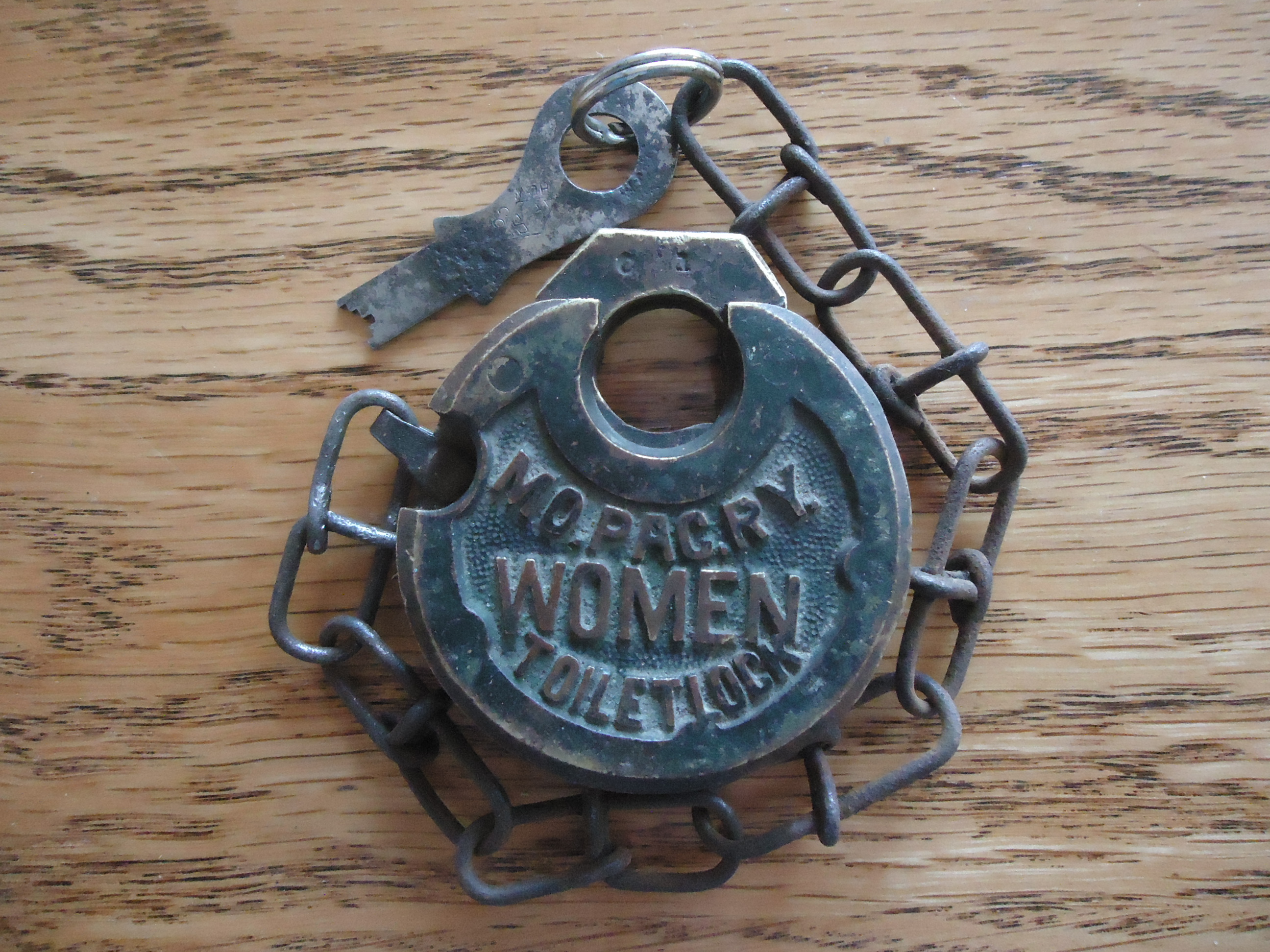 Missouri Pacific Slaymaker (straight) – Slaymaker Lock Co. Brass MOPAC